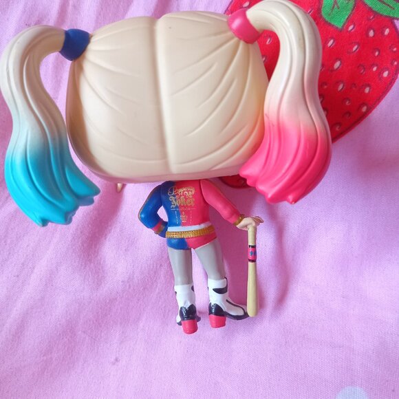 Harley Quinn Funko (No box) - Picture 2 of 4